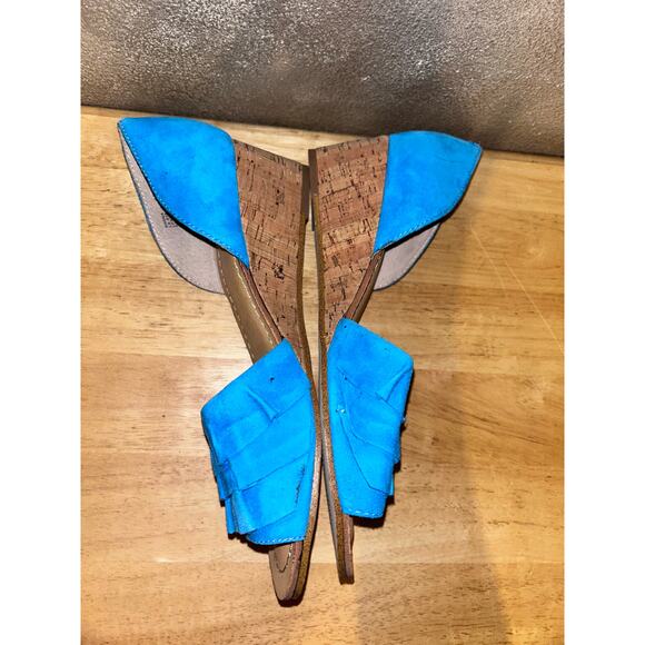 Anthropologie Latigo Shona Blue Suede Leather Ruffle Wedge Sandals Size 8M NWOB - Picture 5 of 12